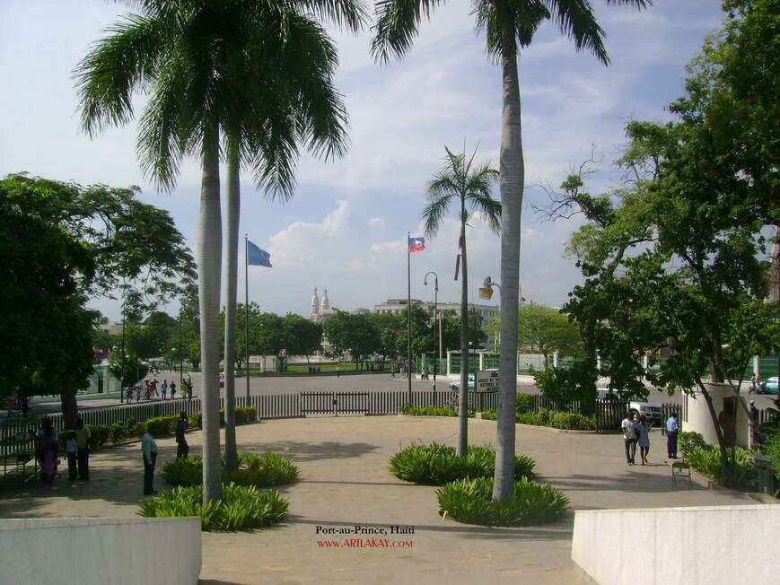 Port-au-Prince - Champ de Mars Port-au-Prince - Champ de Mars